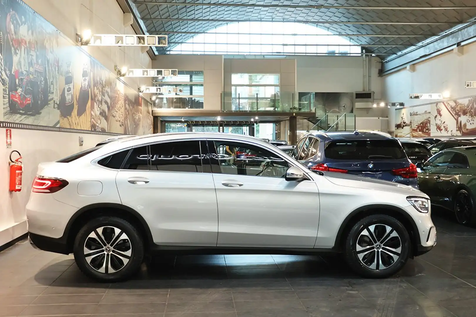 Mercedes-Benz GLC 200 d 4Matic Coupé Sport - PELLE/INTERNI EXCLUSIVE Srebrny - 2