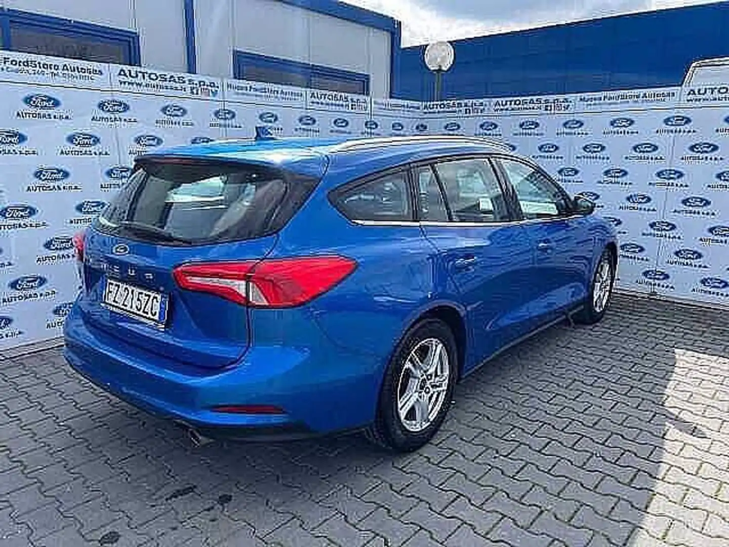 Ford Focus 1.0 EcoBoost 125 CV SW Business Bleu - 2