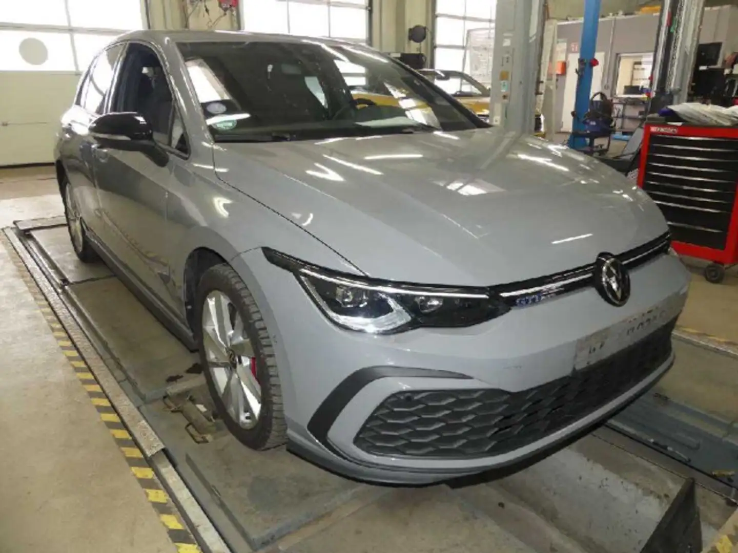 Volkswagen Golf GTE GTE 1.4 eHybrid DSG SHZ RFK NAVI ACC LED Grau - 2