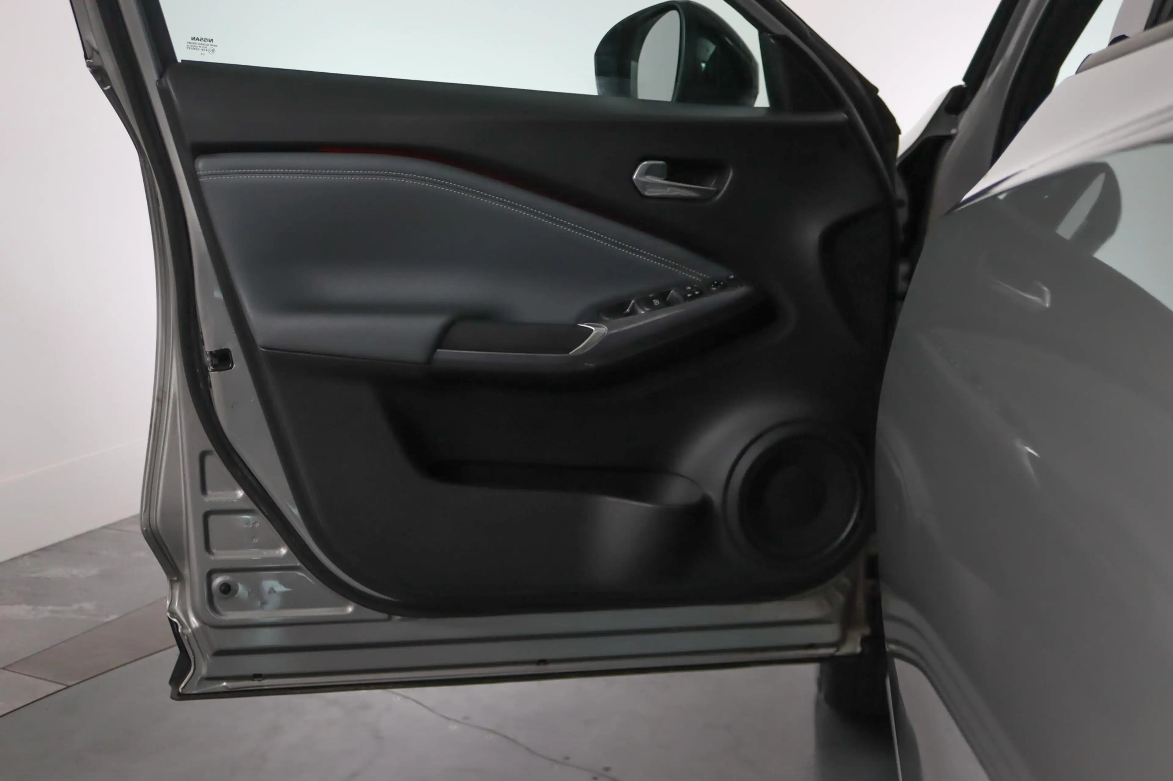 Nissan Juke 1.0 DIG-T N-Connecta Camera, — photo 24