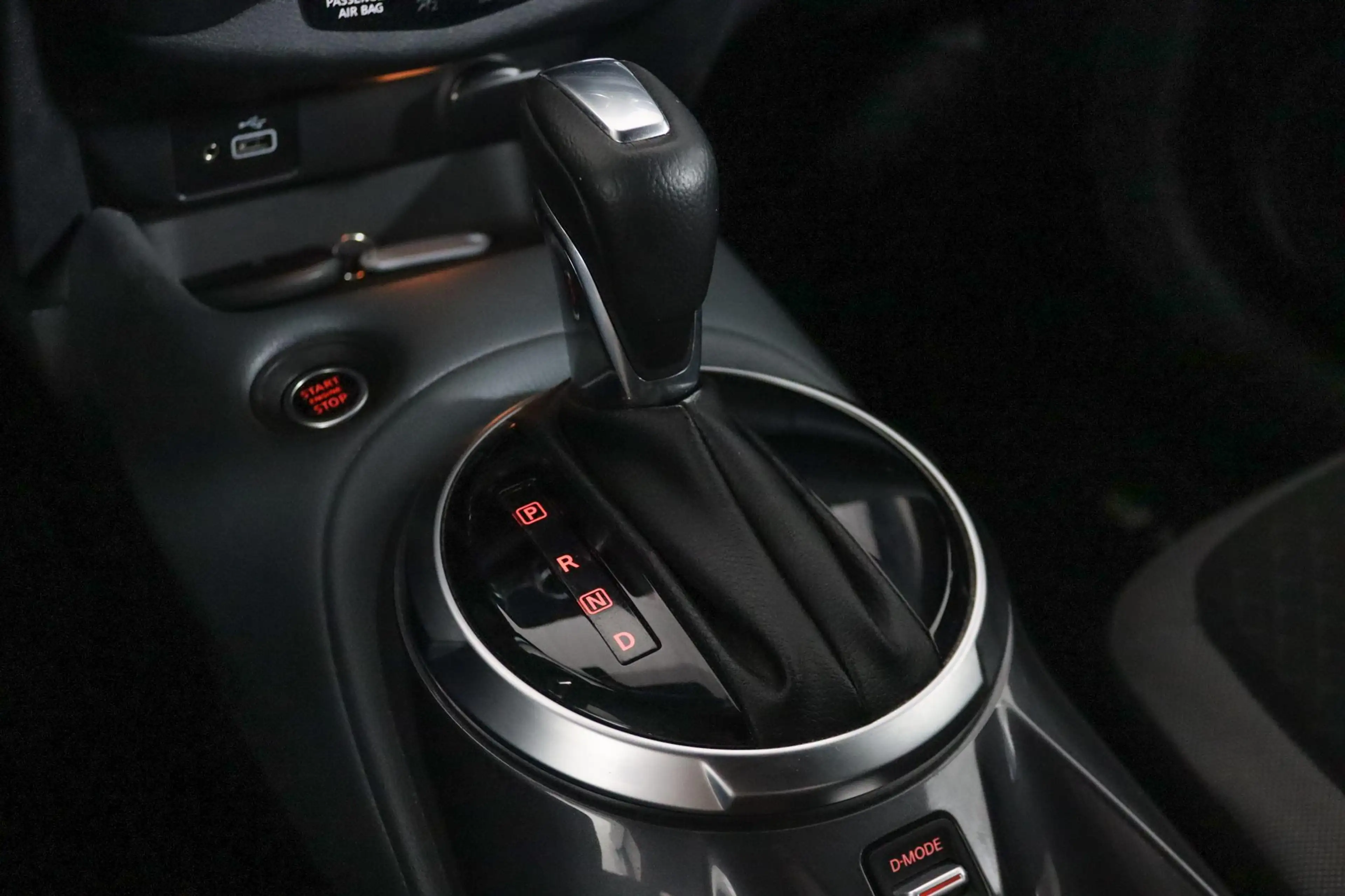 Nissan Juke 1.0 DIG-T N-Connecta Camera, — photo 41