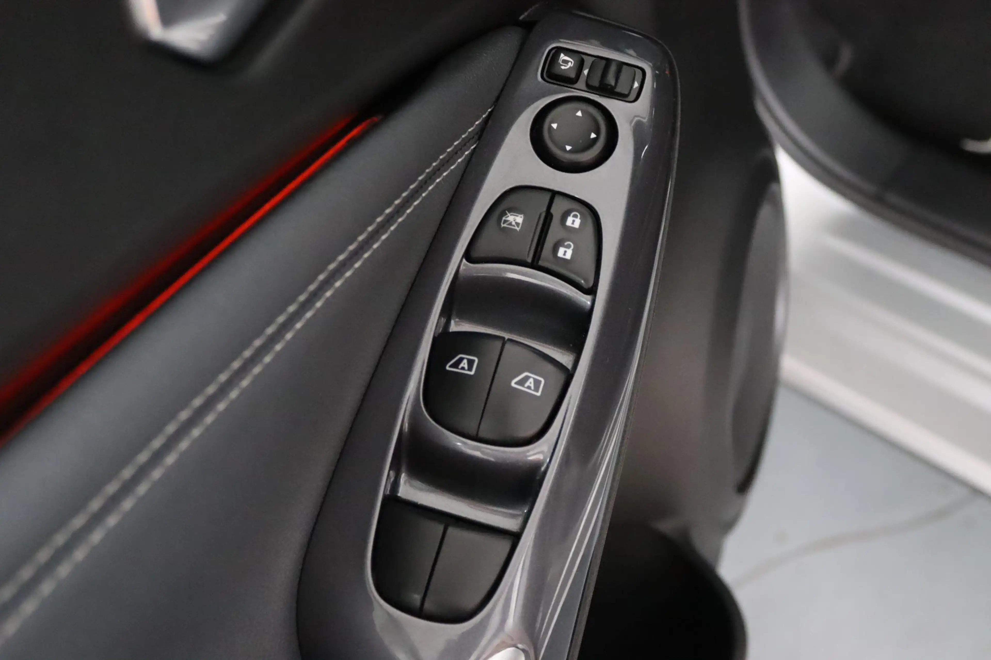 Nissan Juke 1.0 DIG-T N-Connecta Camera, — photo 25