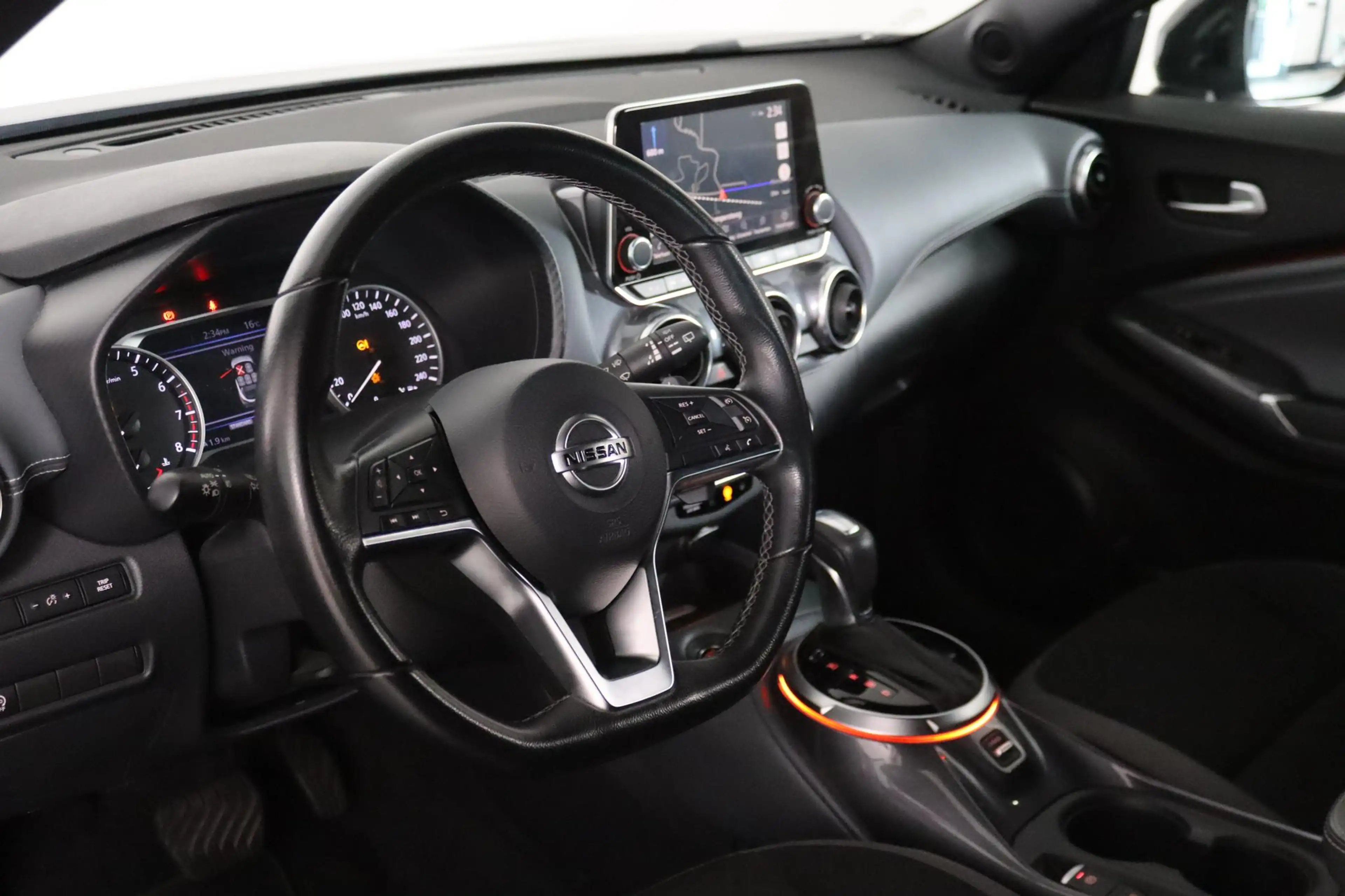 Nissan Juke 1.0 DIG-T N-Connecta Camera, — photo 22