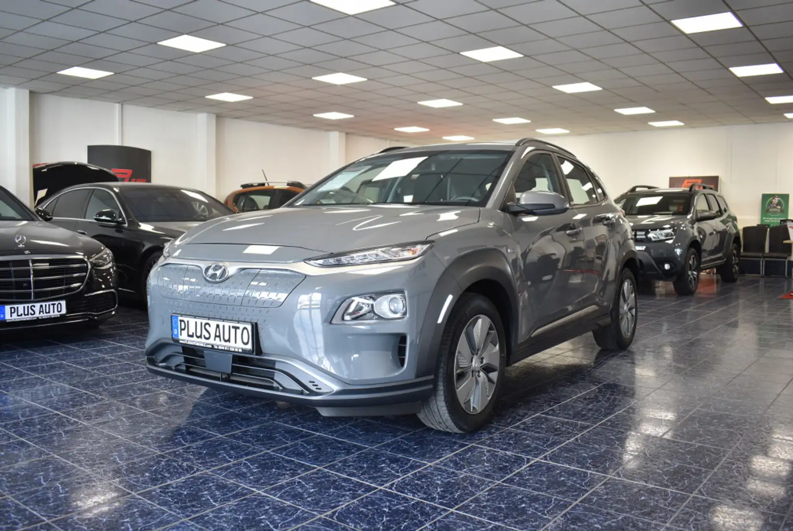 Hyundai KONA Elektro 2WD Kamera Tempomat PDC 1-Hand Grau - 2
