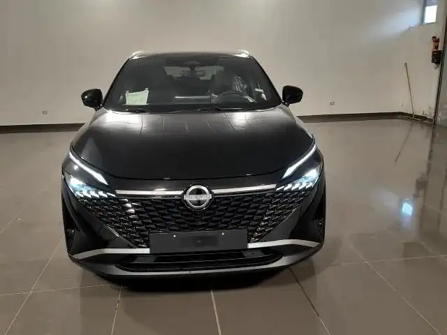 Nissan Qashqai view 2