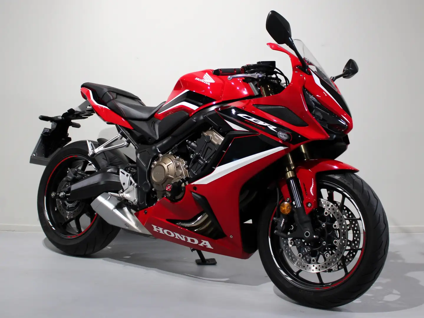 Honda CBR 650 R - 2
