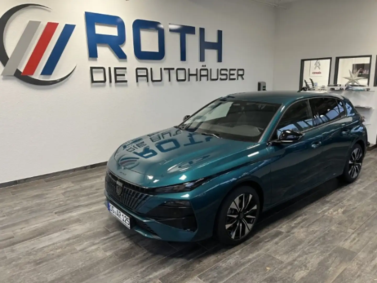 Peugeot 308 Hybrid 145 e-DSC6 Allure Navi 360 Kamera LED ACC 2 Grün - 1