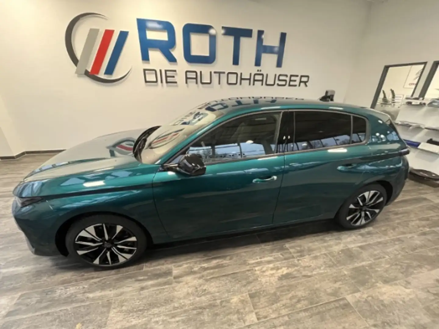 Peugeot 308 Hybrid 145 e-DSC6 Allure Navi 360 Kamera LED ACC 2 Grün - 2