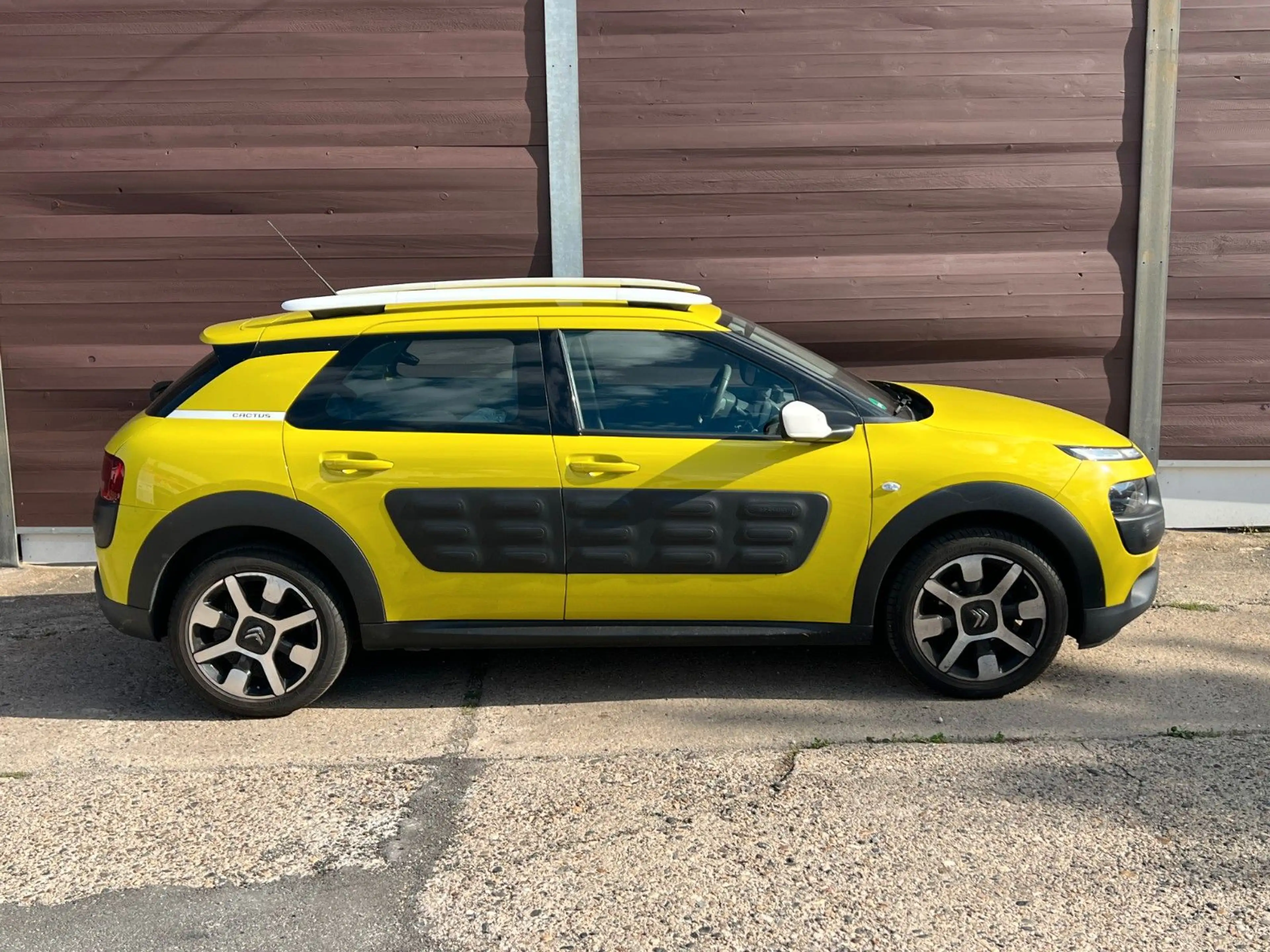 Citroen C4 Cactus Feel *1.Hd*TÜV bis 08/2028*Cam*GRA*Shz — photo 3