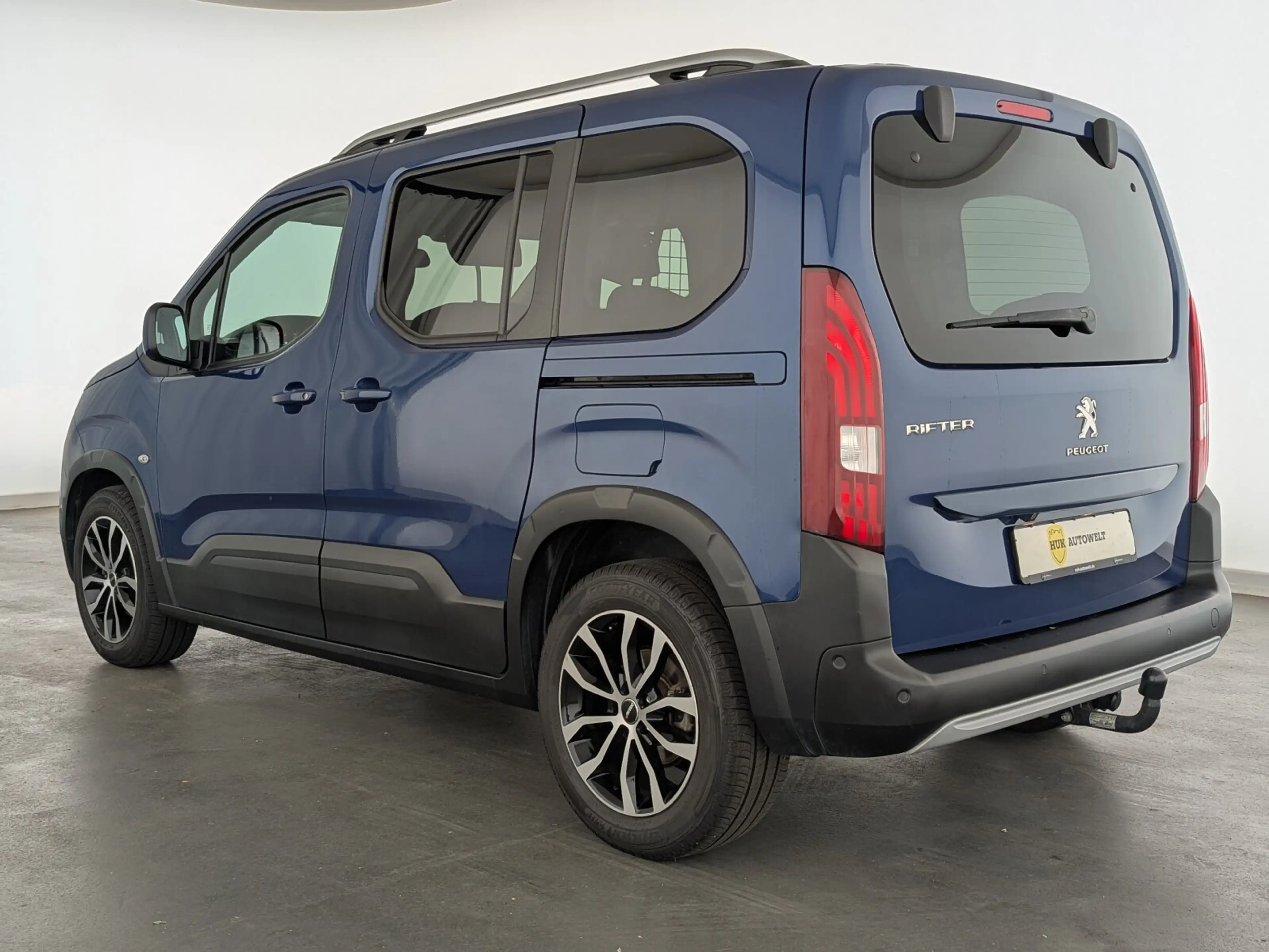 Peugeot Rifter Rifter 1.5 BlueHDi 130 FAP Allure L1 NAV+RFK+AHK — photo 9