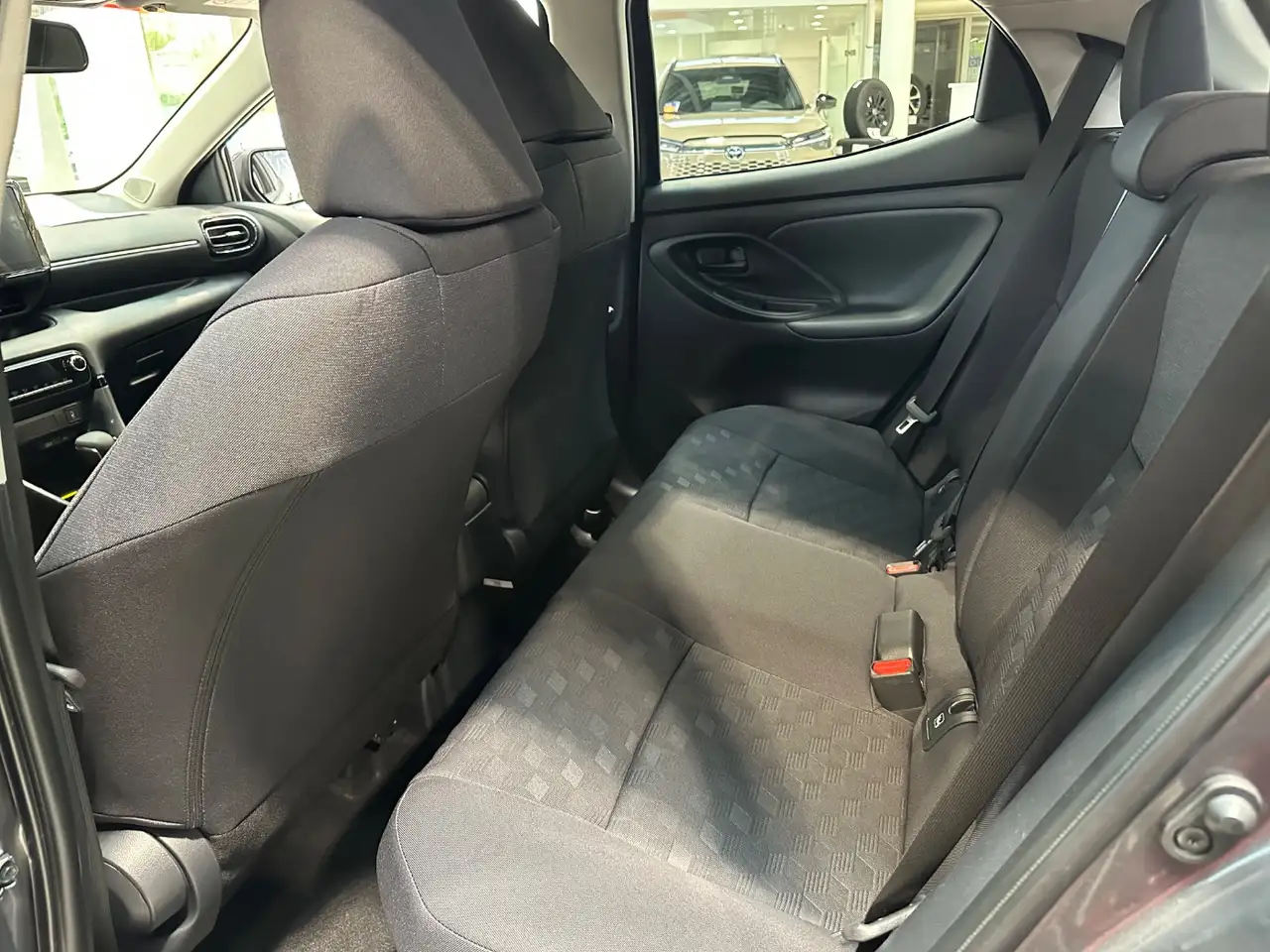 Toyota Yaris 1.5 Teamplayer ACC+LED+SHZ+Fernlichtass. 11