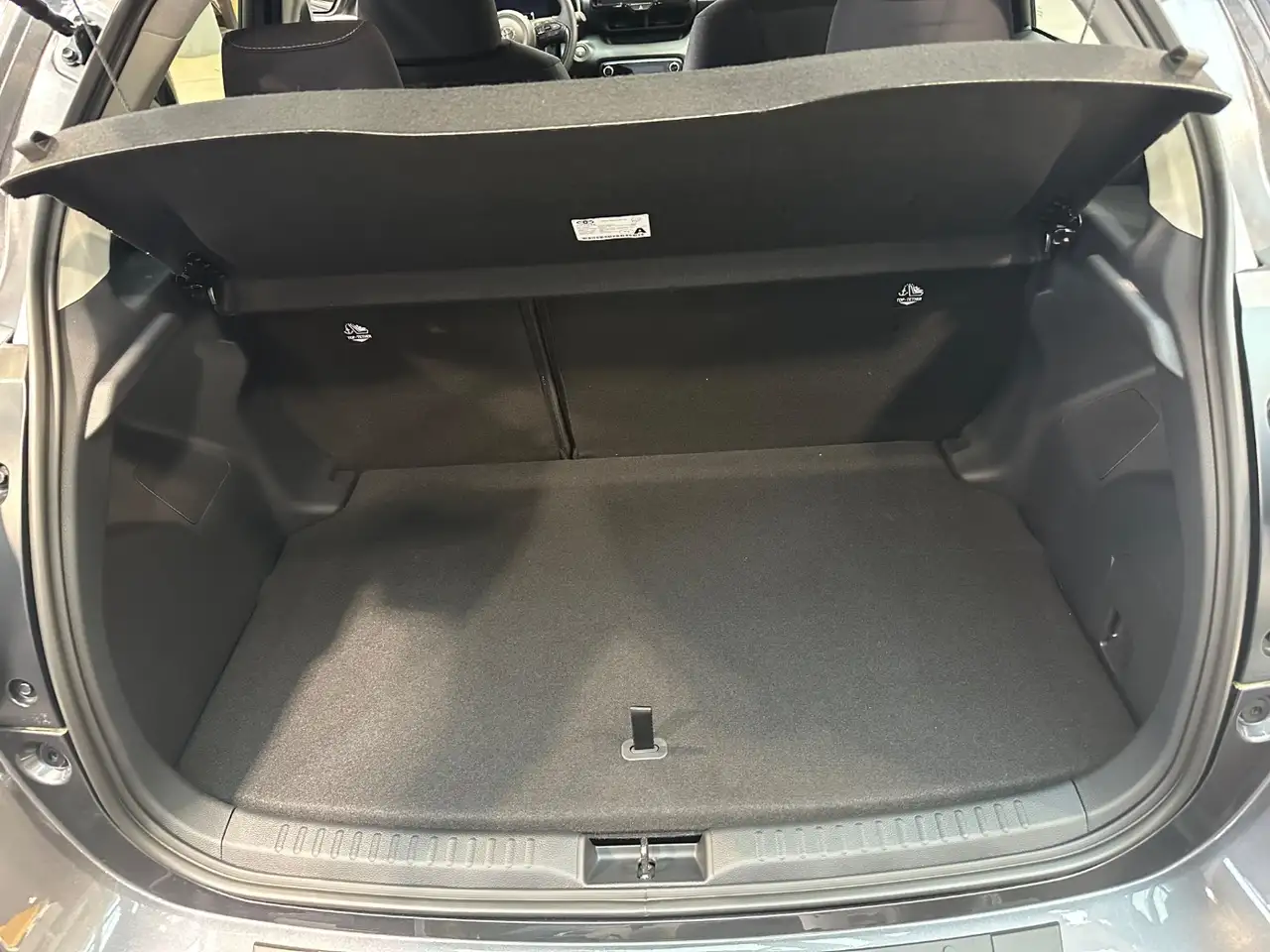 Toyota Yaris 1.5 Teamplayer ACC+LED+SHZ+Fernlichtass. 12
