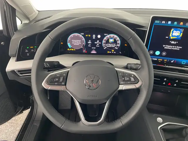Volkswagen Golf view 13
