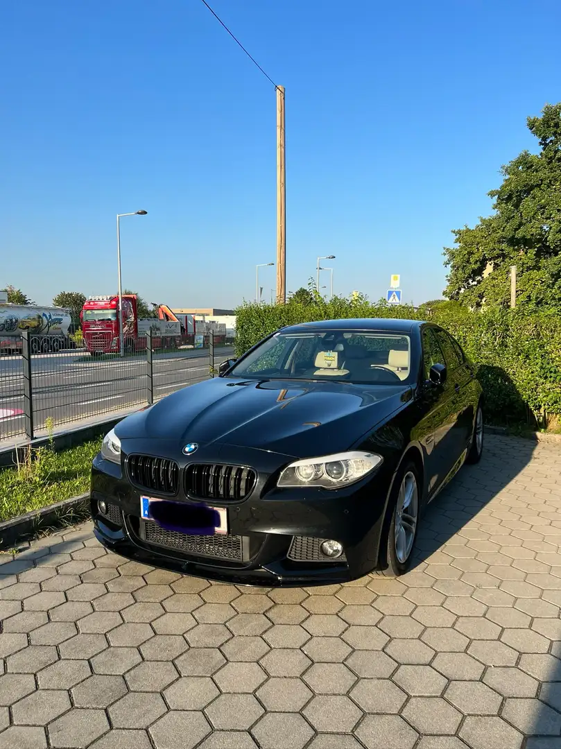 BMW 530 530d Aut. Schwarz - 1