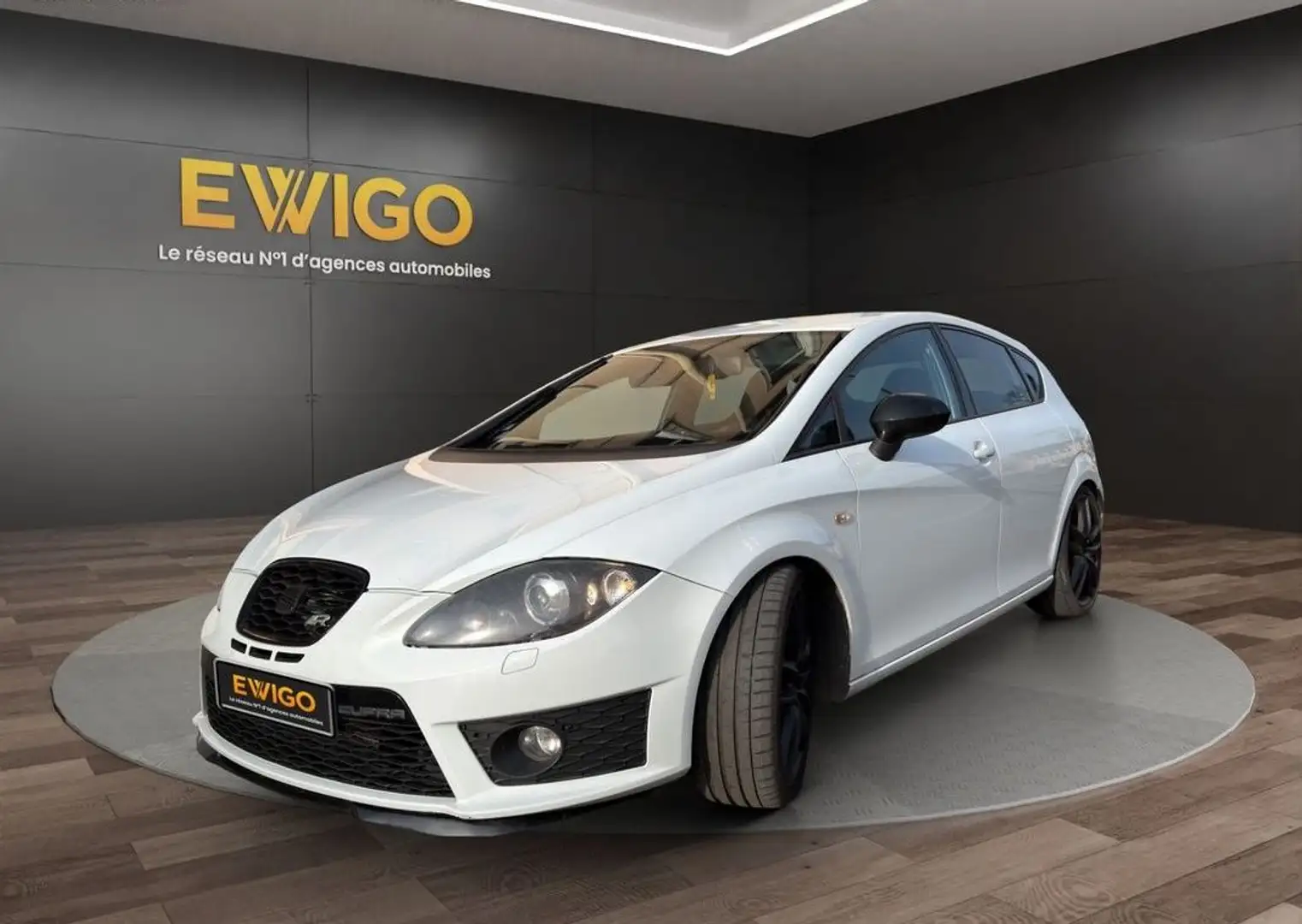 SEAT Leon cupra r 2.0 tsi 265 bvm6 sièges baquets garantie 6 mois Blanc - 1