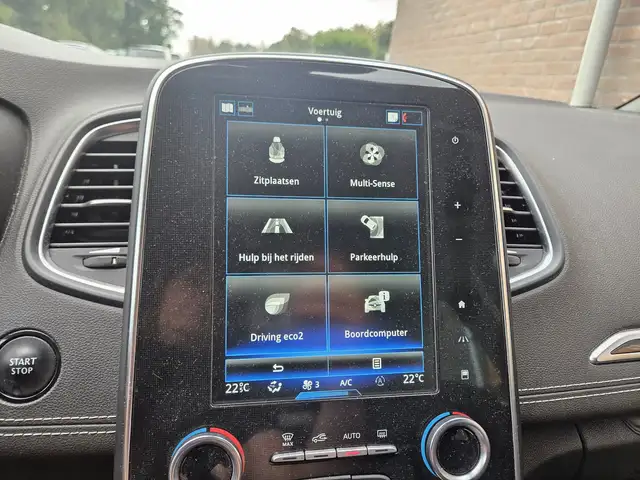 Renault Grand Scenic view 17
