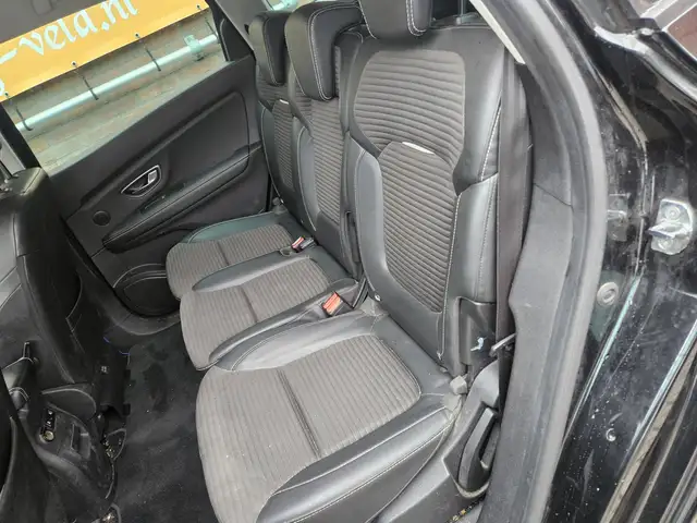 Renault Grand Scenic view 28