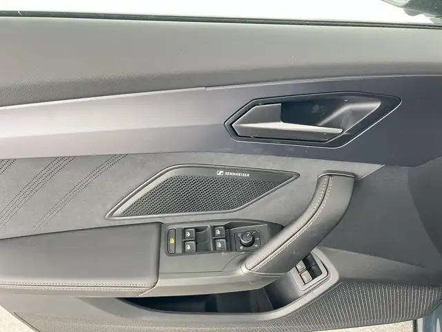 Cupra Formentor view 11