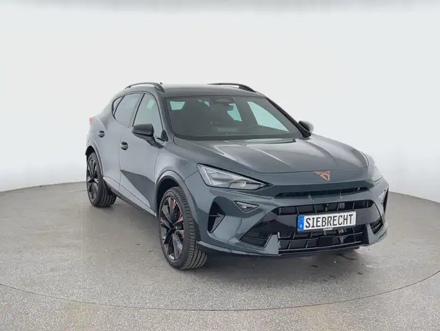 Cupra Formentor view 3