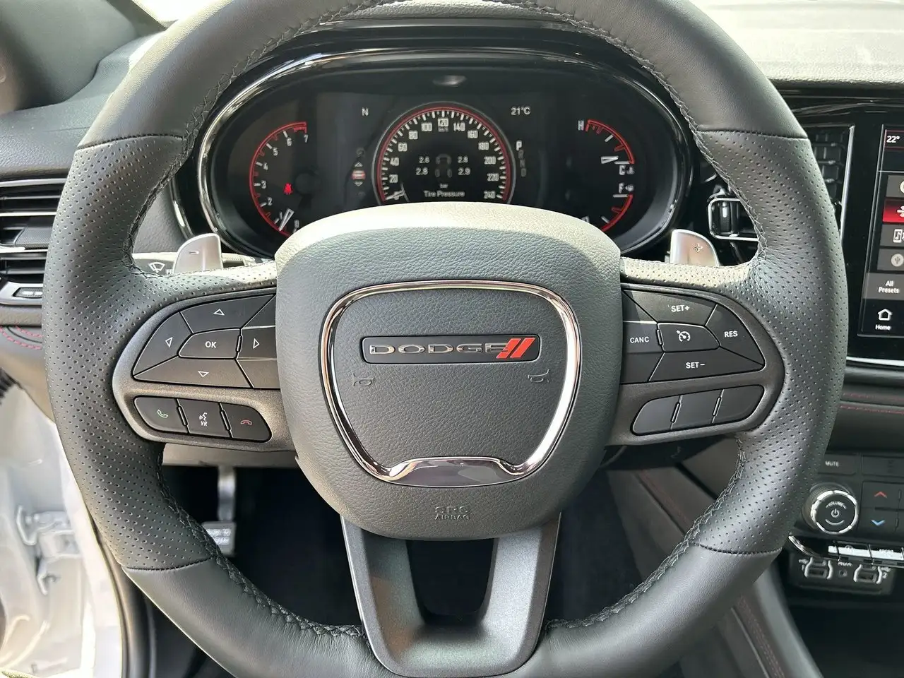 Dodge Durango снимка Dodge Durango