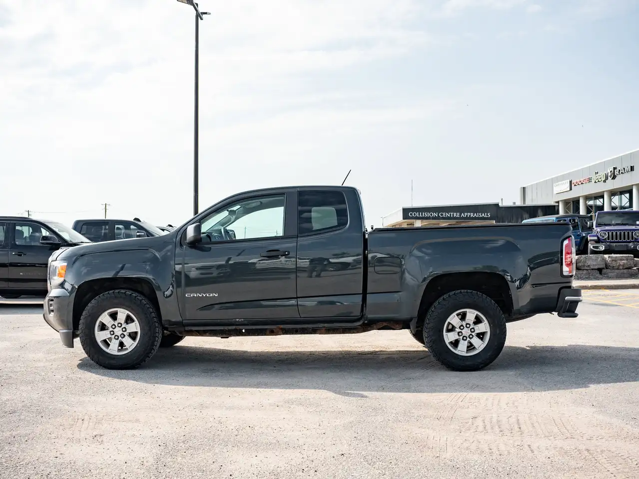 GMC Canyon снимка GMC Canyon