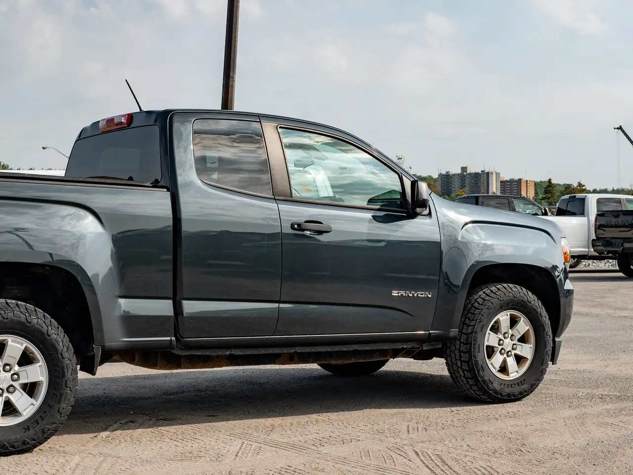 GMC Canyon снимка GMC Canyon