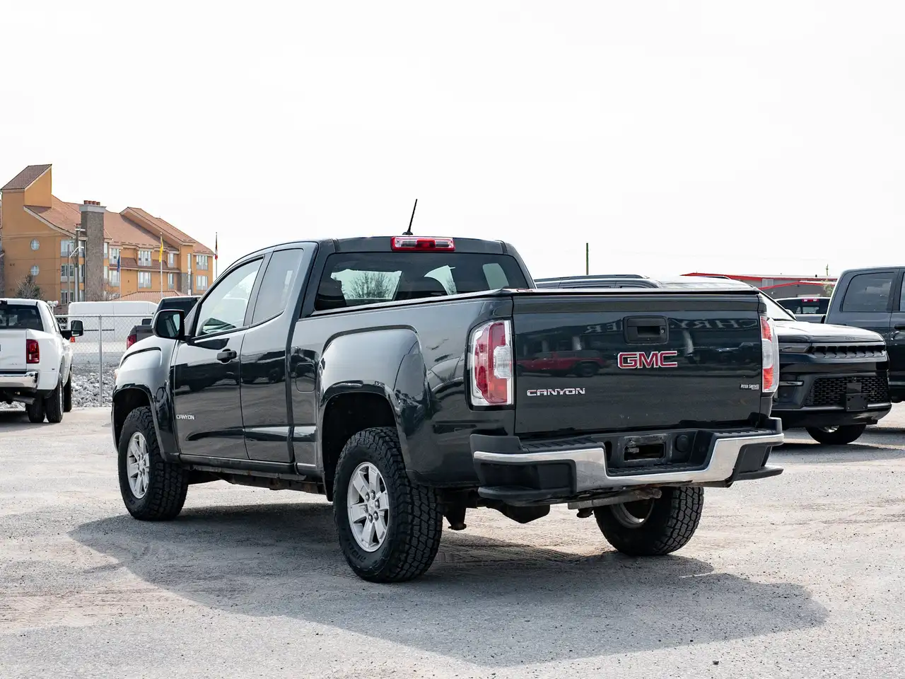 GMC Canyon снимка GMC Canyon