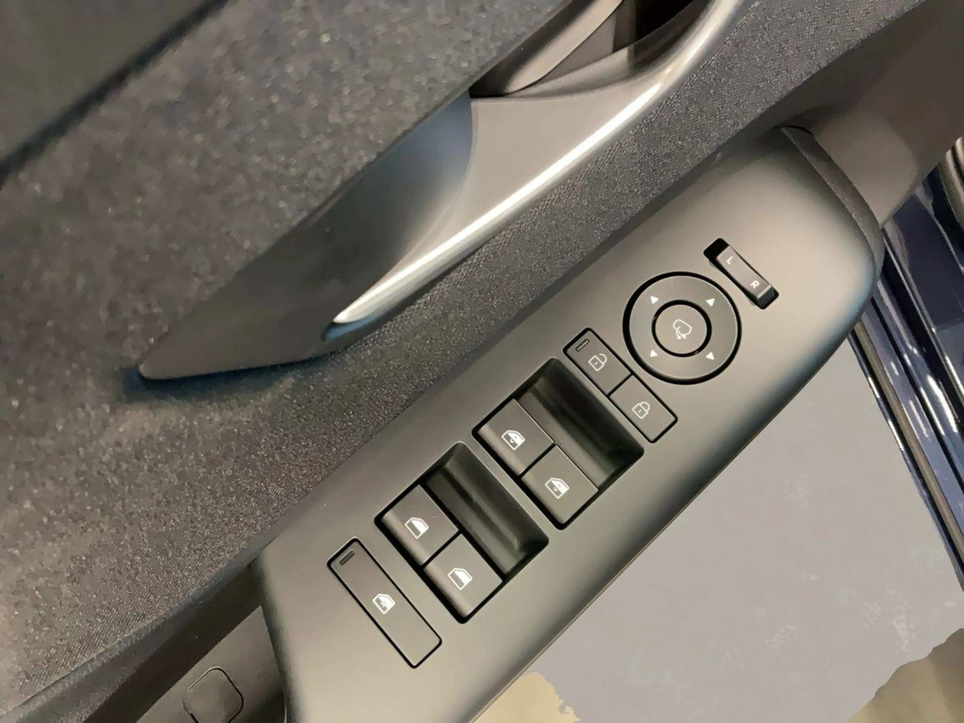 Hyundai KONA Elektro 'Trend' (49 kWh) 135 PS Frontantrieb — photo 12