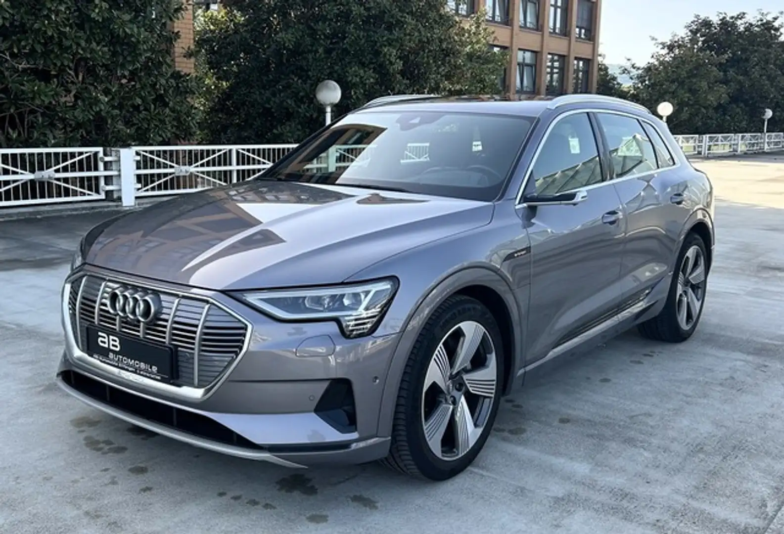 Audi e-tron 50 quattro advanced NP:102T¤ Grau - 1
