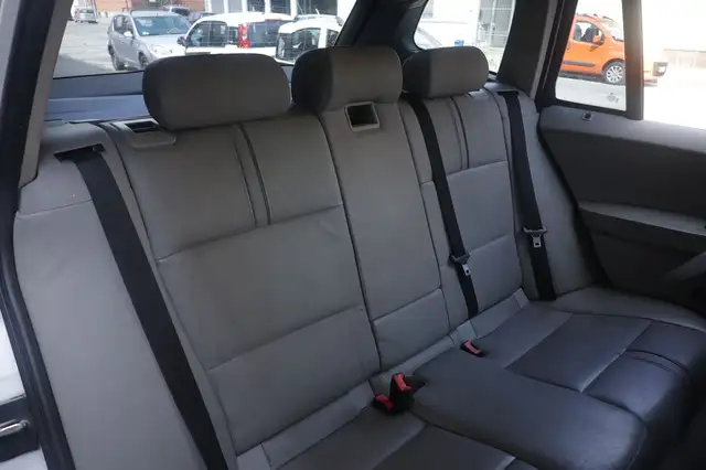 BMW X3 view 12