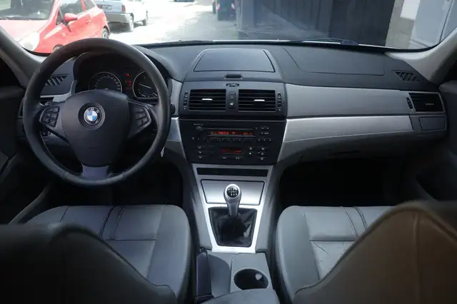 BMW X3 view 2