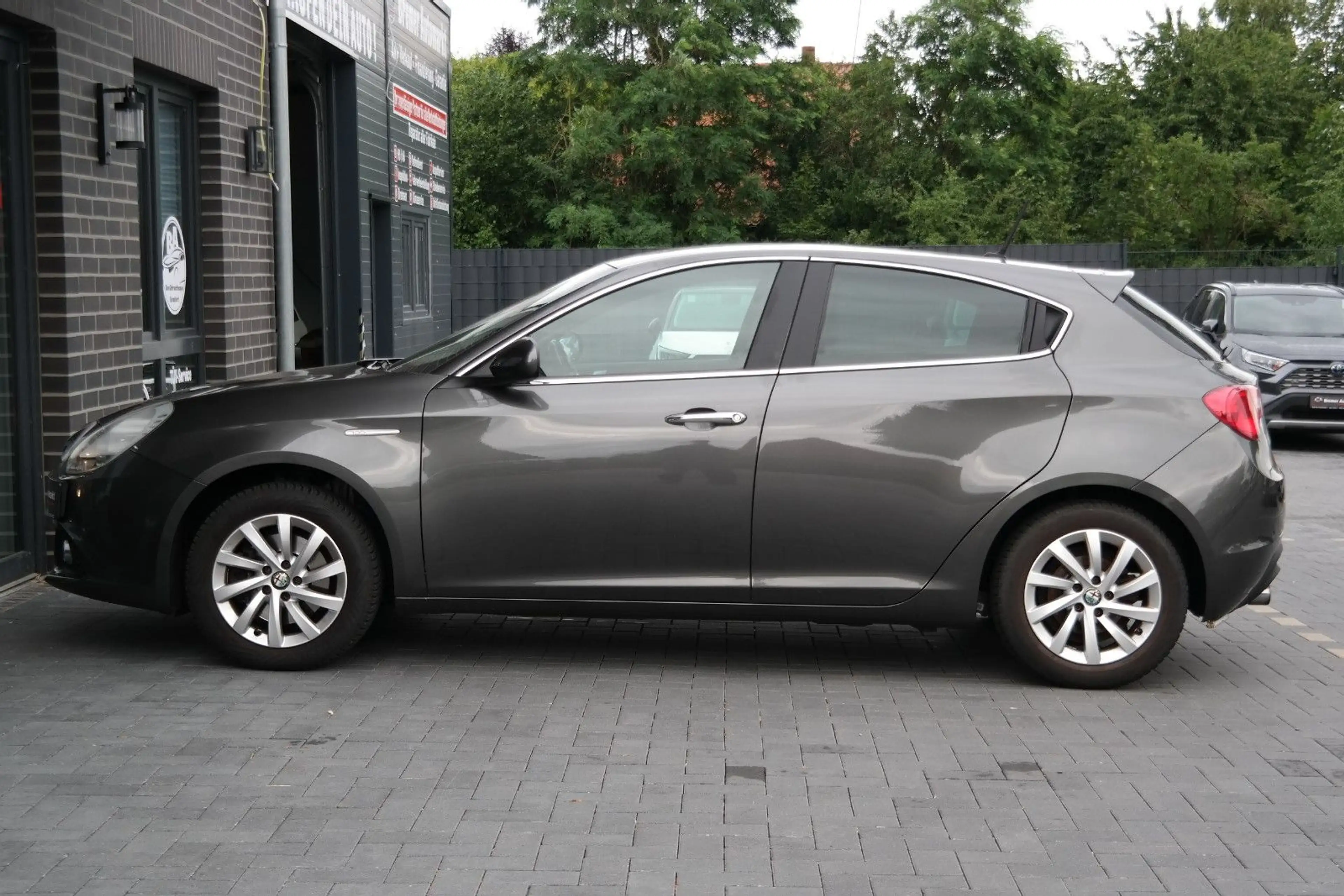 Alfa Romeo Giulietta Turismo*Automatik*Klima*SHZ*PDC*Xenon* — photo 7