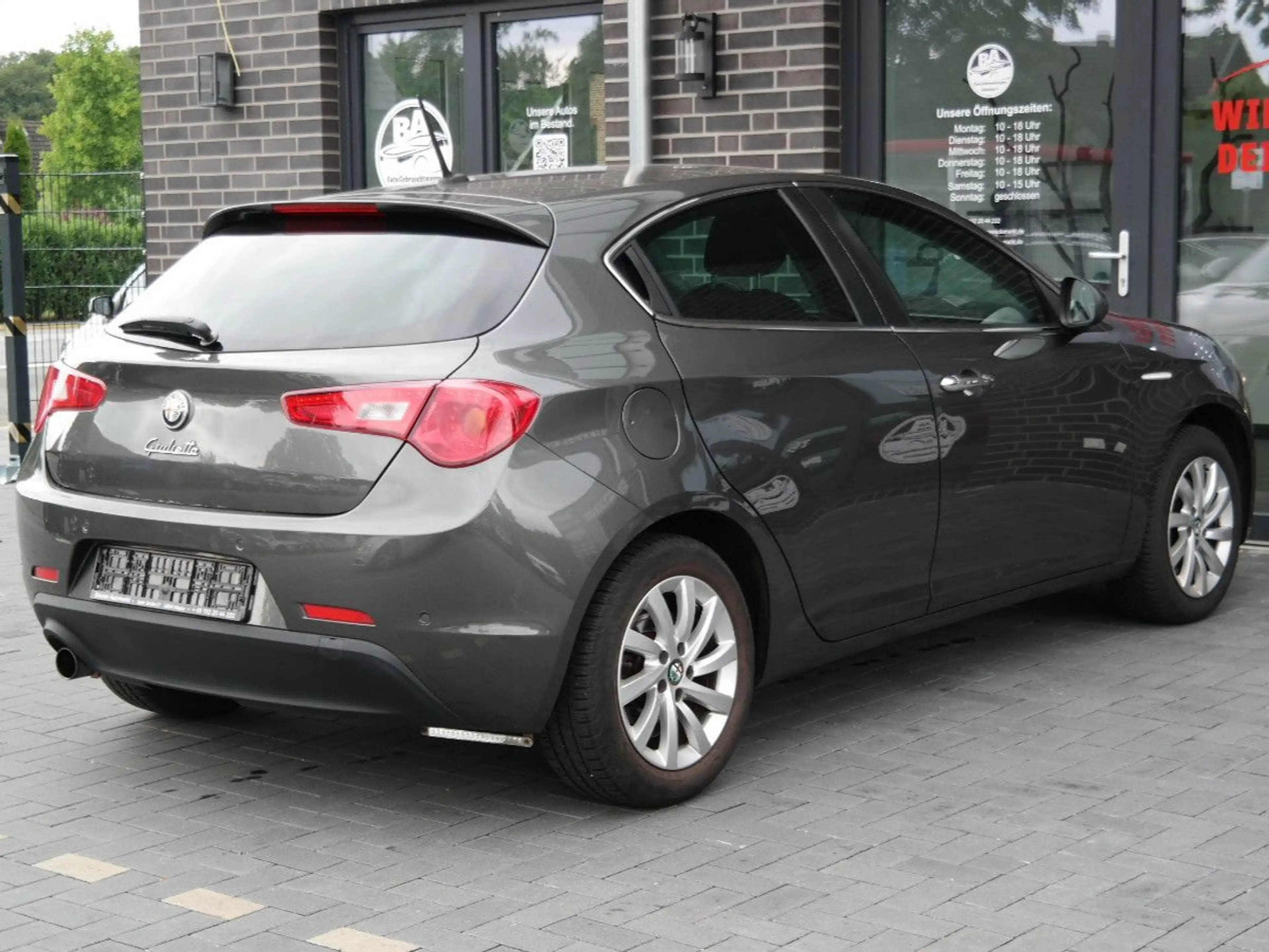 Alfa Romeo Giulietta Turismo*Automatik*Klima*SHZ*PDC*Xenon* — photo 5