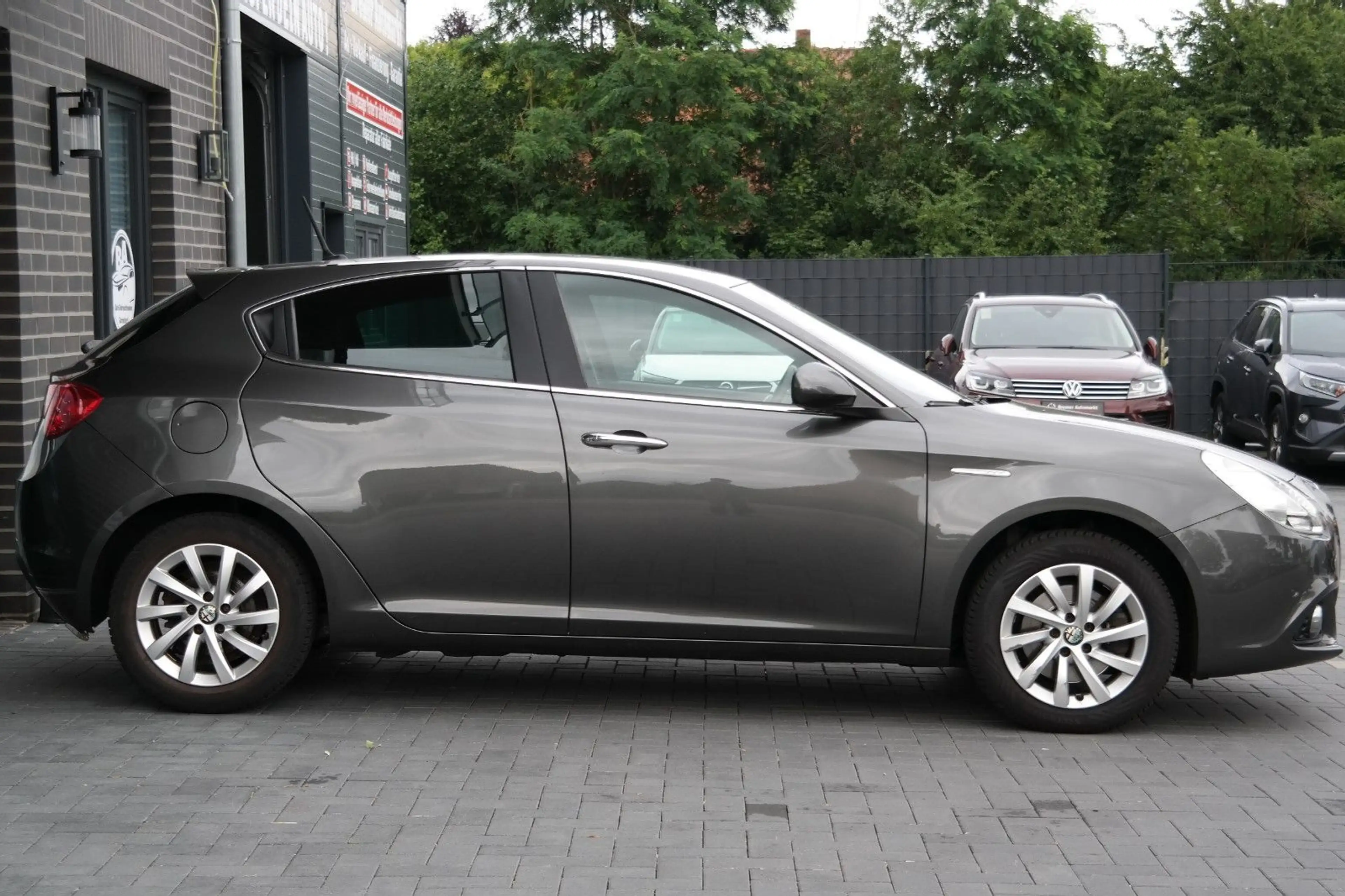 Alfa Romeo Giulietta Turismo*Automatik*Klima*SHZ*PDC*Xenon* — photo 4