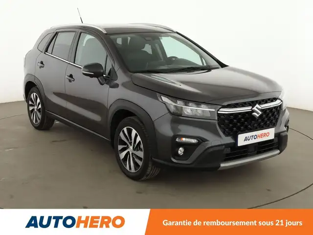 Suzuki S-Cross view 8