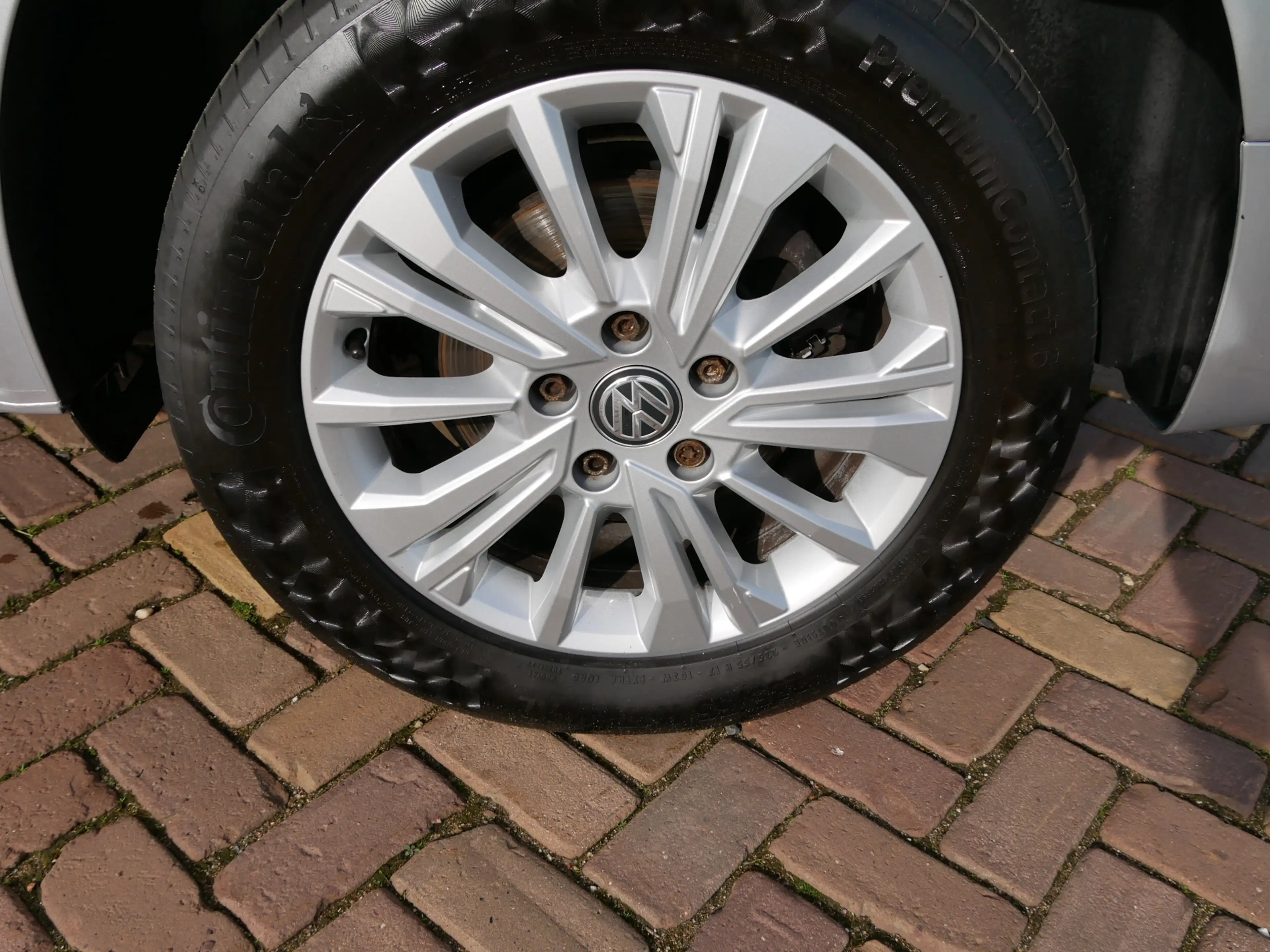 Volkswagen Transporter 2.0 TDI L2H1 BULLI 110kW DSG | ALMOST NEW !!! | 19 — photo 12