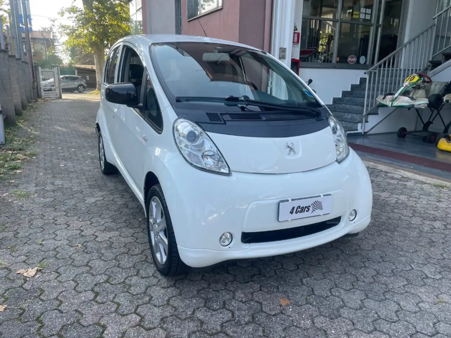 Peugeot iOn Active Bílá - 1