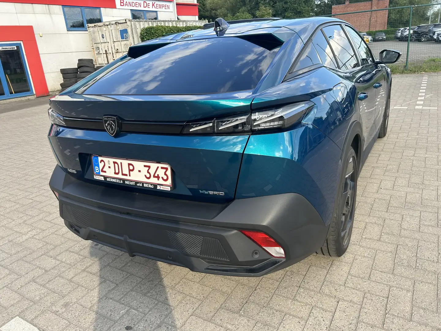 Peugeot 408 Plug-In Hybrid 225 e-EAT8 GT - 2