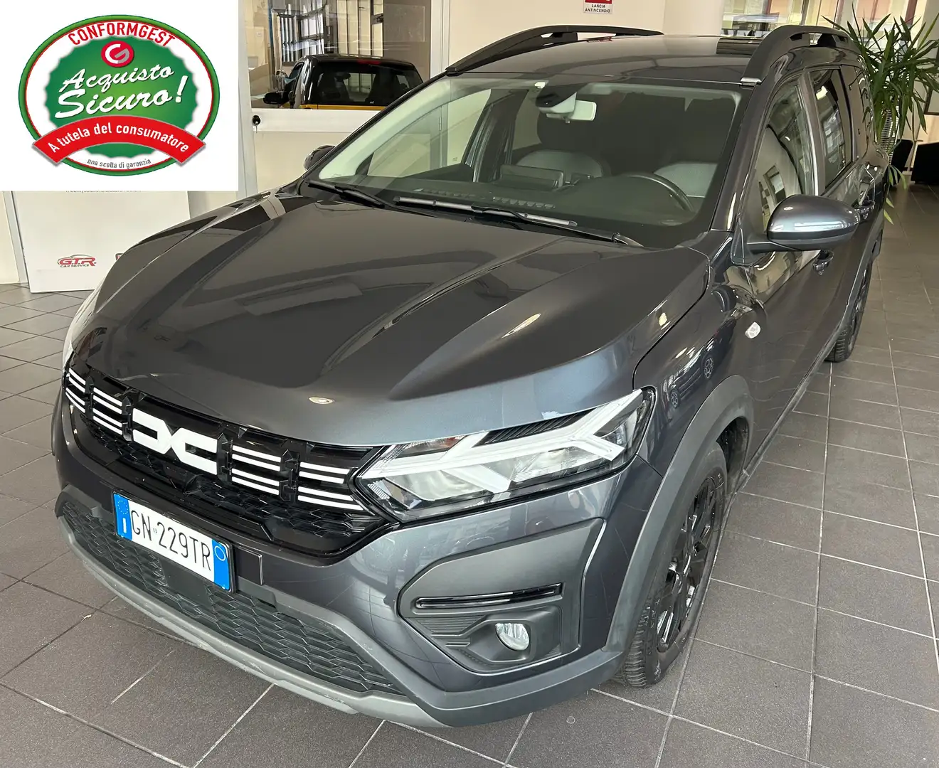 Dacia Jogger 1.0 TCE Extreme GPL 100cv 7posti OK NEOPATENTATI. Grigio - 1