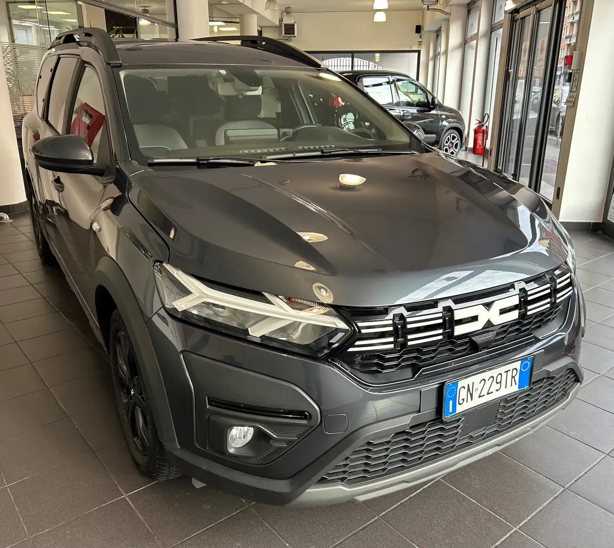 Dacia Jogger 1.0 TCE Extreme GPL 100cv 7posti OK NEOPATENTATI. Grigio - 2