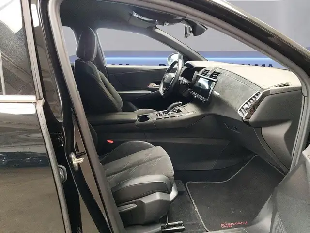 DS Automobiles DS 7 Crossback view 14