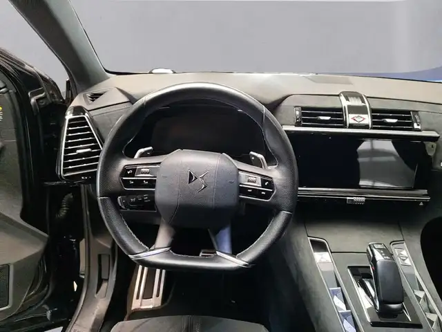 DS Automobiles DS 7 Crossback view 11