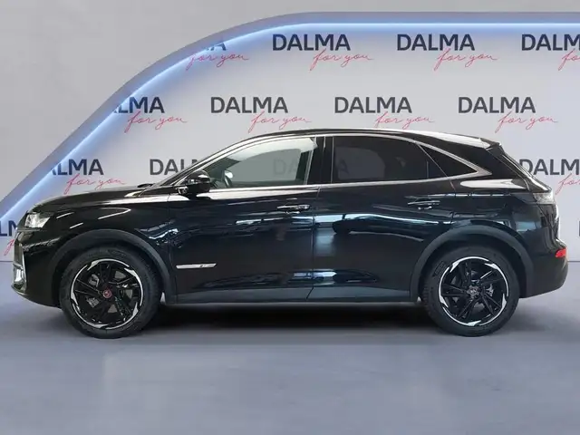 DS Automobiles DS 7 Crossback view 2