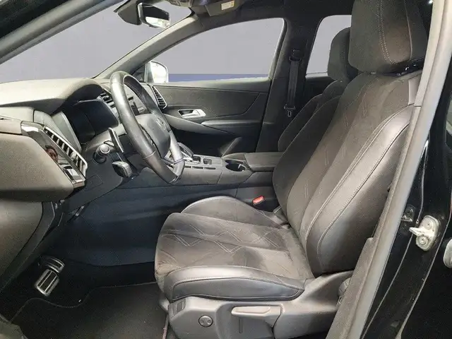 DS Automobiles DS 7 Crossback view 10