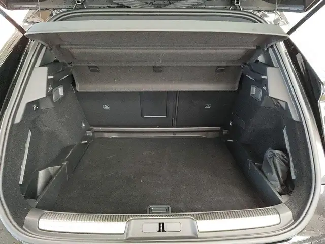 DS Automobiles DS 7 Crossback view 15