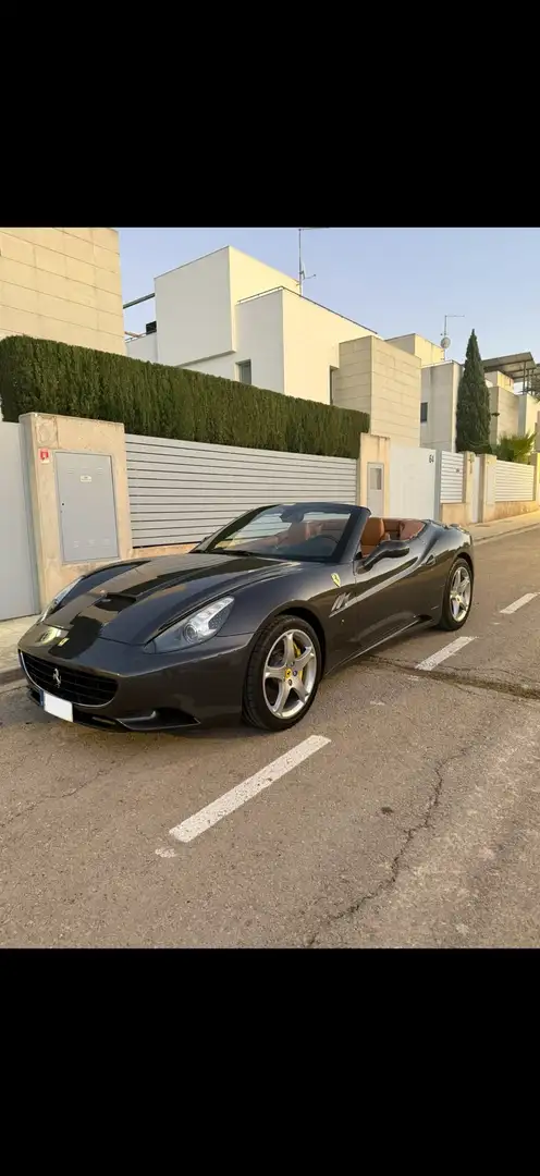Ferrari California Gri - 2