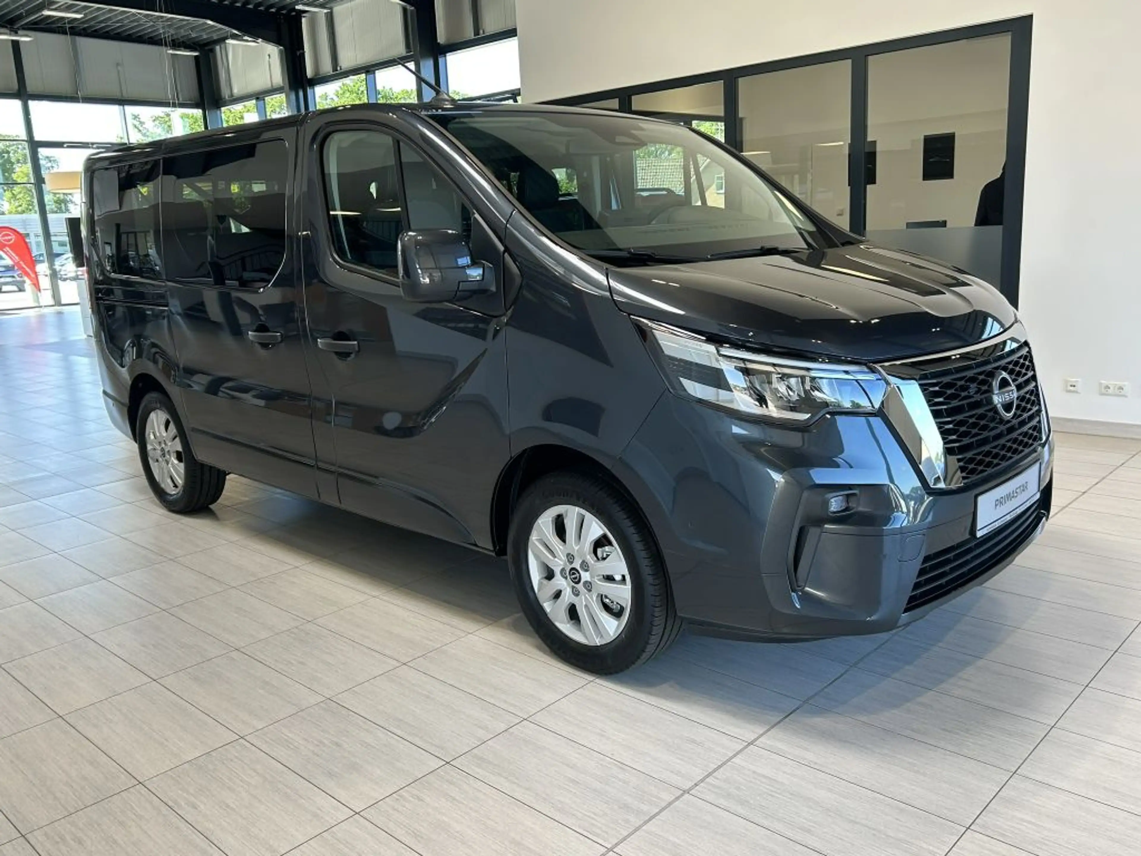 Nissan Primastar L1H1 2,8 dCi 170 (9-Si.) 9AT Tekna — photo 2