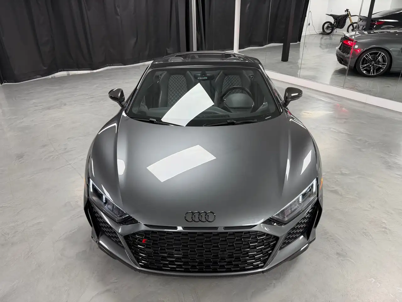 Audi R8 снимка Audi R8