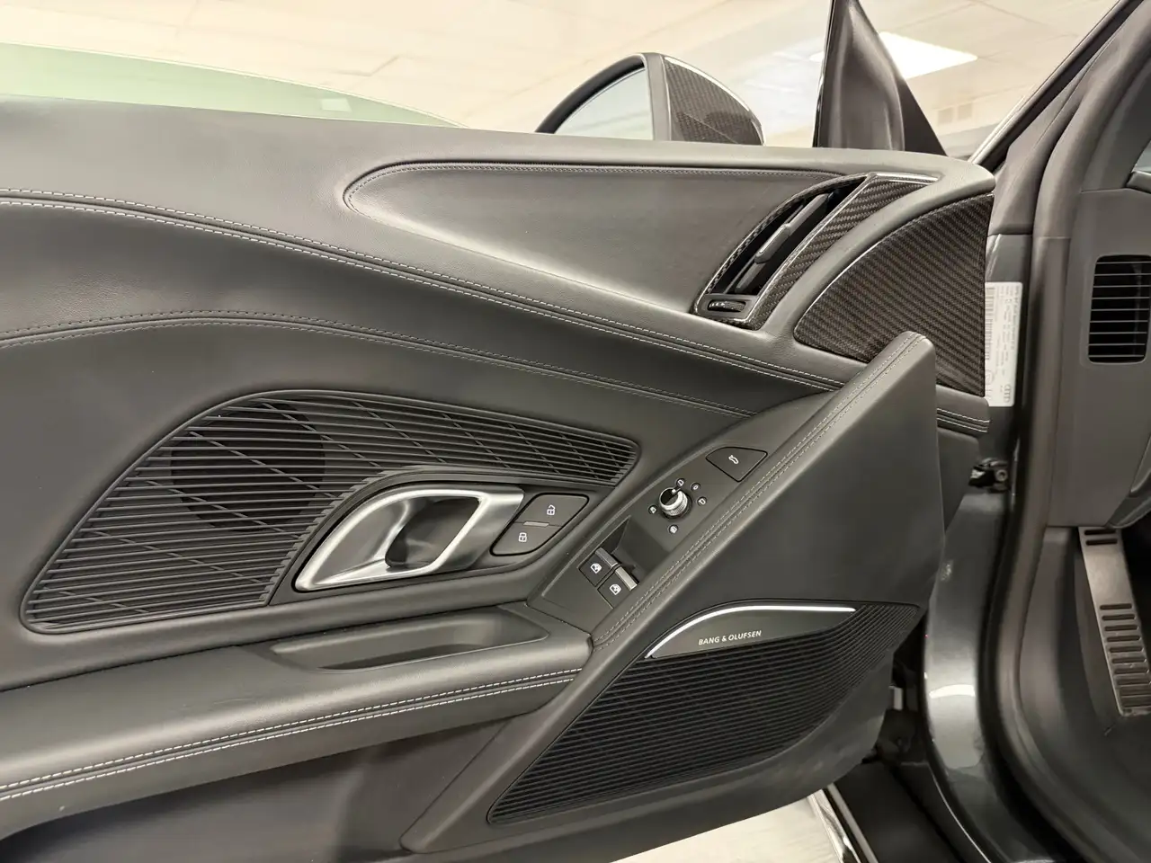 Audi R8 снимка Audi R8