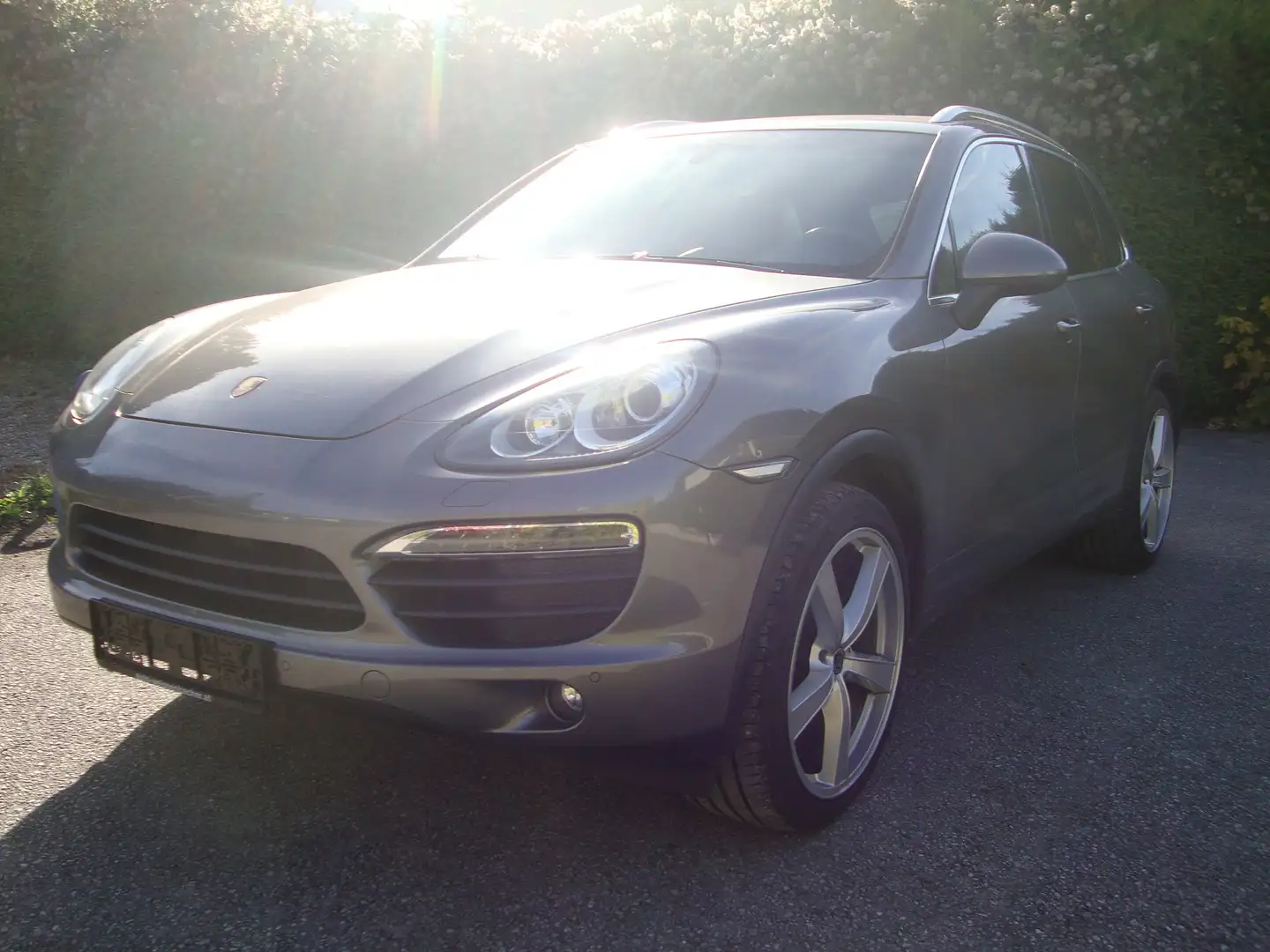 Porsche Cayenne Grau - 1